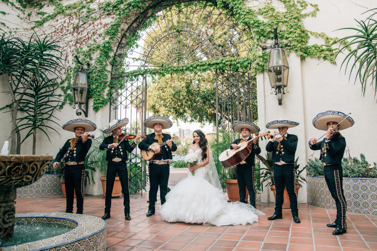 ALL MEXICAN WEDDING TRADITIONS